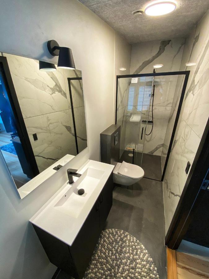 Broncks Apartment 2 - Modern 2-Bedroom In The Heart Of Tórshavn Dış mekan fotoğraf